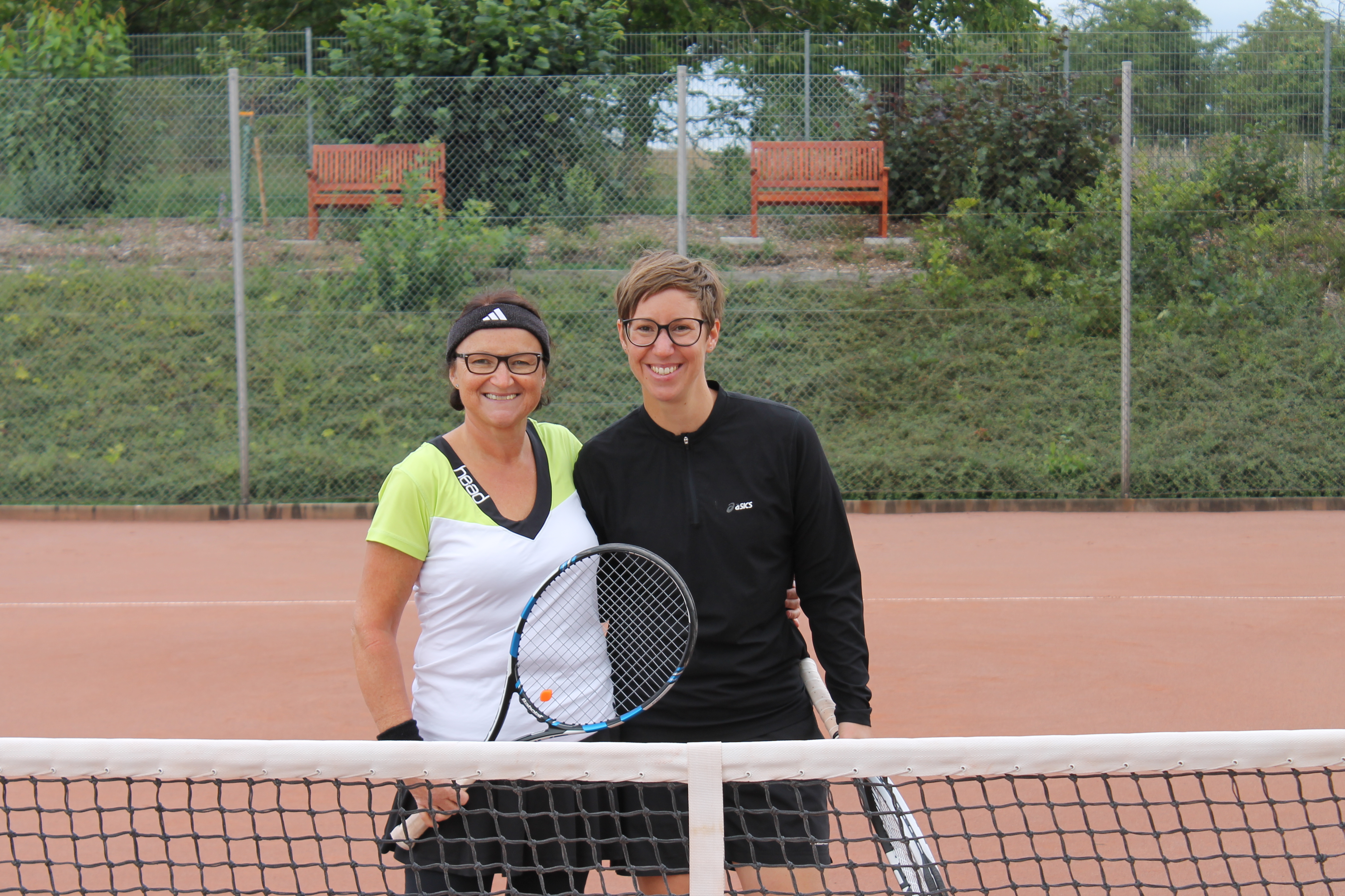 Clubmeisterin und Vize-Clubmeisterin. Diana Jakob (links) und Andrea Kurreck (rechts)